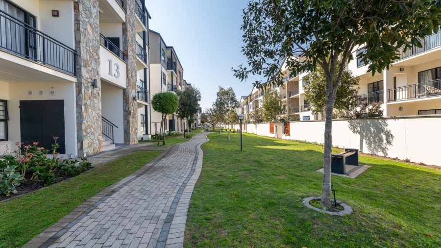 To Let 3 Bedroom Property for Rent in Sandown Western Cape